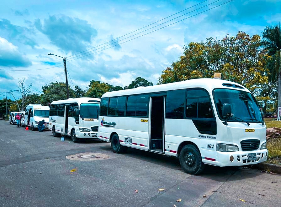 Bus moderno